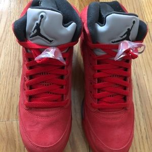 Brand new never worn Jordan Vs red